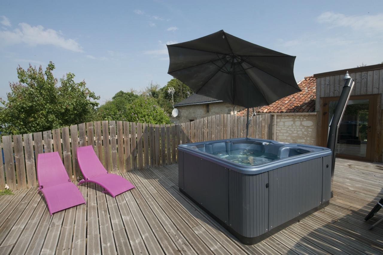 Chambres D'Hotes Les Delices De La Roche Louresse-Rochemenier ภายนอก รูปภาพ