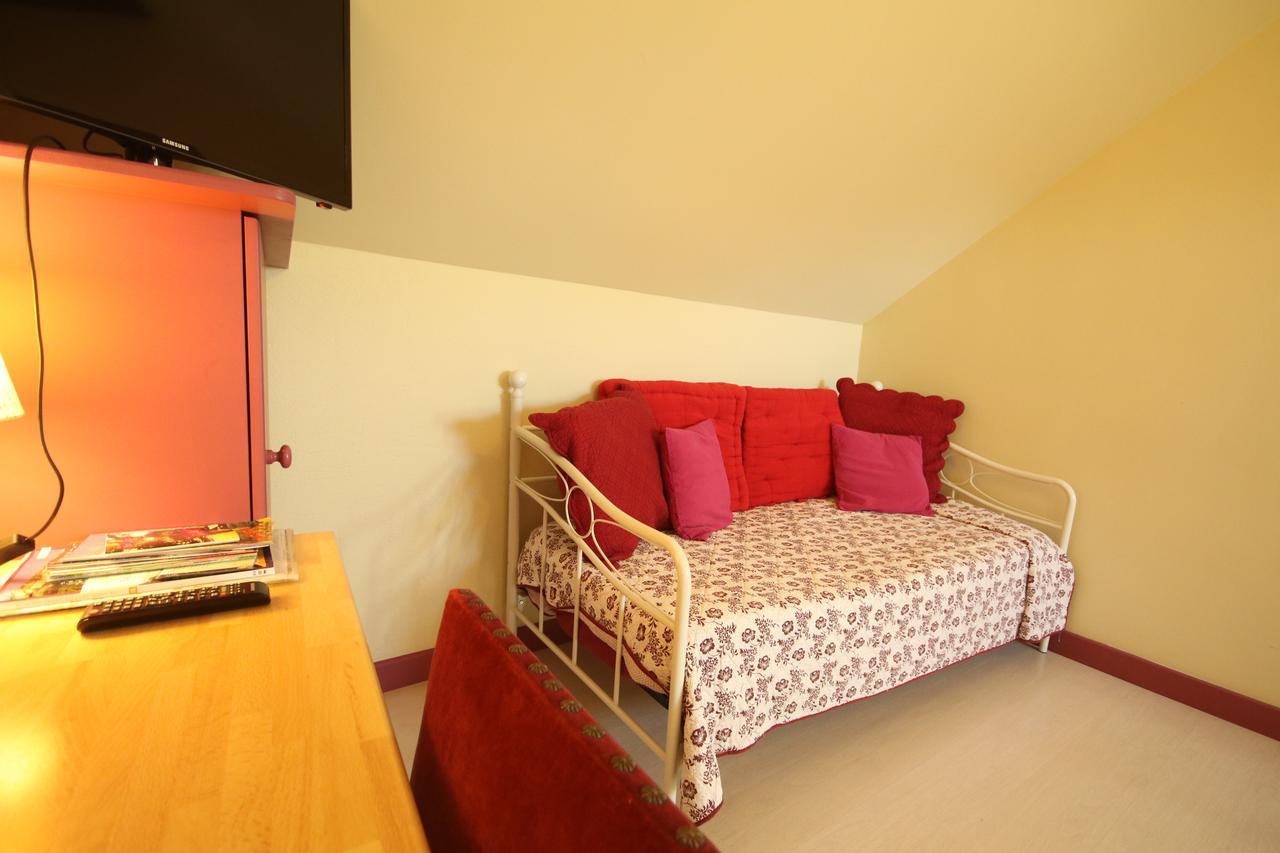 Chambres D'Hotes Les Delices De La Roche Louresse-Rochemenier ภายนอก รูปภาพ